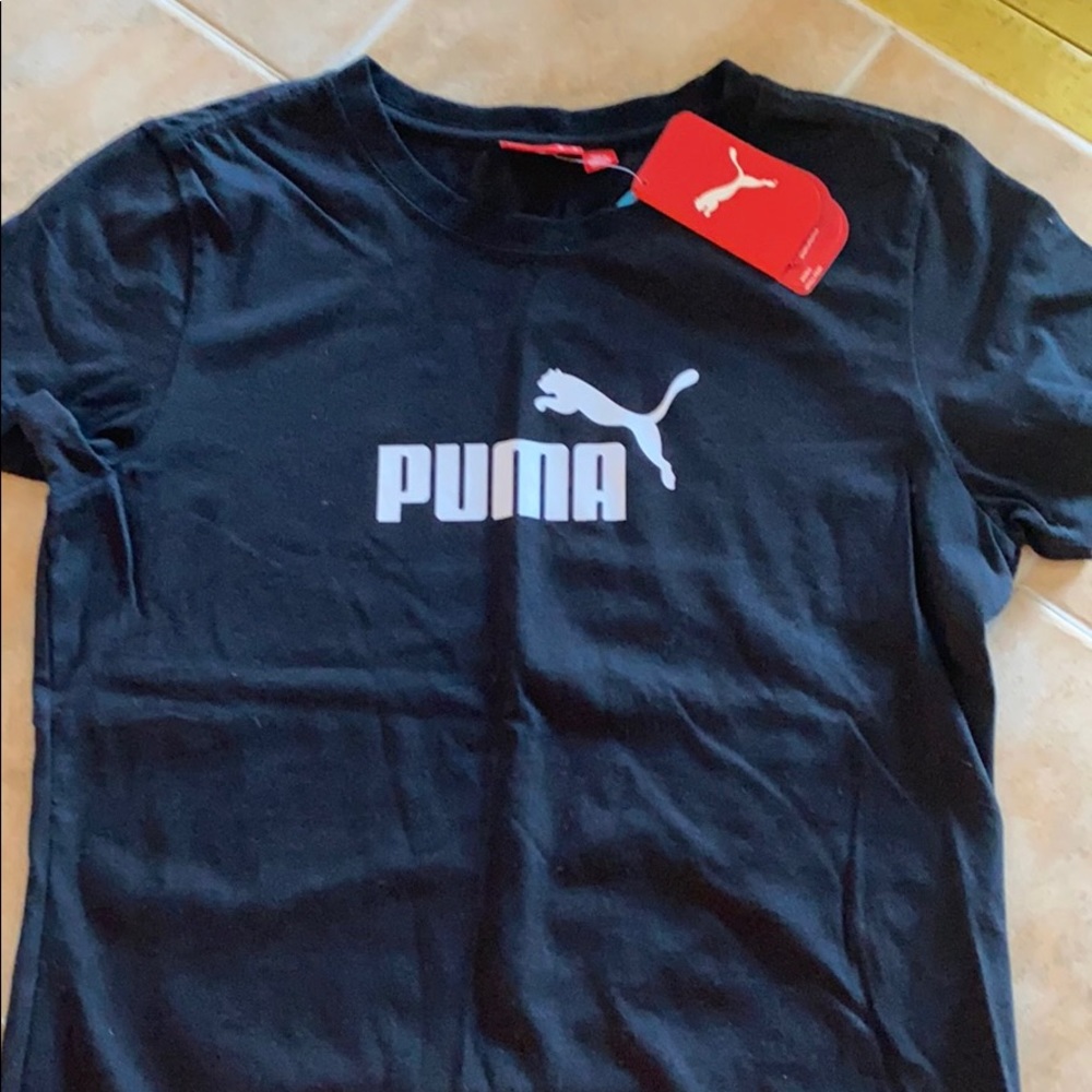 Women’s puma tshirt